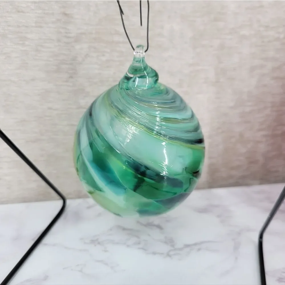 Vintage Hand Blown Green Swirl Art Glass Ornament in Red Velvet Box - Picture 6 of 8